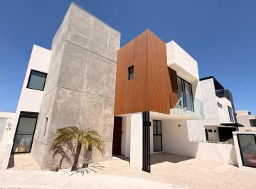 Casa en condominio · 260m² · 4 Recámaras · 3 Estacionamientos · Casa en Condominio - Fraccionamiento Zibatá