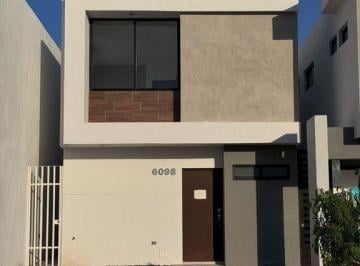 Casa · 105m² · 3 Recámaras · 2 Estacionamientos · Casa en Renta en Privada Perisur, Culiacan, Sinaloa