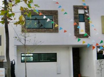 Casa de 3 habitaciones, Tlajomulco de Zúñiga · Casa en Venta Adamar