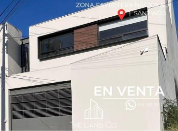 Casa · 317m² · 3 Recámaras · 2 Estacionamientos · Casa en Venta | Bosques de San Pedro | Carretera Nacional