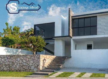 Casa de 3 habitaciones, Atlatlahucan · Hermosa Casa en Venta Ubicada en Lomas de Cocoyoc