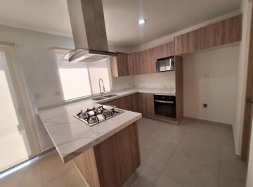 Casa · 155m² · 3 Recámaras · 2 Estacionamientos · Casa en Renta en Catania Cumbres