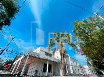 Casa de 1 habitación, Guadalajara · Casa Comercial en Renta Colonia Americana Guadalajara