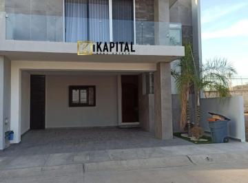 Casa de 4 habitaciones, Mazatlán · Casa en Renta en Altabrisa Residencial - Amueblada