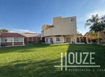 Casa de 4 habitaciones, Aguascalientes · Casa de 1000 m² en La Herradura