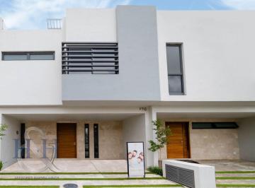 Casa en condominio de 3 habitaciones, Tlajomulco de Zúñiga · Casa Verona en Coto Privado Al Sur en Vicenza Cerca de Bosques de Santa Anita