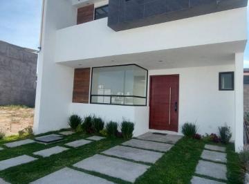 Casa de 4 habitaciones, Pachuca · Residencia Al Sur de Pachuca. 226 m². 4 Rec. 3 Niveles. Amplia. Equipada. Nueva. Frente Area Verde.