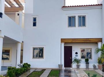 Casa · 3 Recámaras · 2 Estacionamientos · Casa en Mediterraneo Residencial, Mazatlán, Sinaloa.