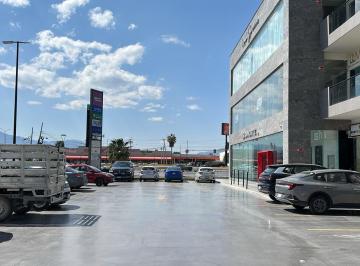 Oficina · 117m² · 2 Estacionamientos · Oficina en Renta