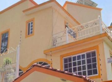 Casa de 5 habitaciones, Querétaro · Venta de Casa en Arboledas, Santiago, Queretaro