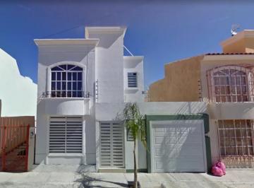Casa de 2 habitaciones, Fresnillo · Casa Residencial en Zona Estratégica de Fresnillo