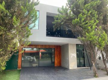 Casa de 4 habitaciones, Zapopan · Casa en Venta en Solares