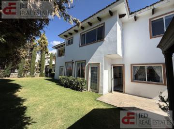 Casa en condominio · 402m² · 3 Recámaras · 5 Estacionamientos · Casa en Condominio Modelo Villarica