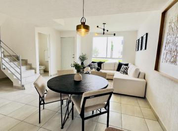 Casa · 108m² · 3 Recámaras · 2 Estacionamientos · Casa en Venta en Queretaro Zona El Marques