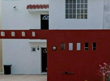 Casa · 3 Recámaras · Casa en Fraccionamiento Cerrado Cerca Zona Industrial