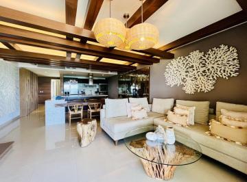 Departamento · 200m² · 3 Recámaras · 1 Estacionamiento · Penthouse Frente Al Mar en Mareazul Corasol Playa del Carmen