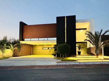 Casa de 5 habitaciones, Mérida · Casa en Venta Mérida, Montebello Zona Residencial de Gran Plusvalía
