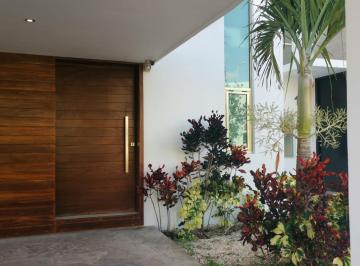Casa · 275m² · 4 Recámaras · 2 Estacionamientos · Casa en Venta Aqua Residencial, Cancun