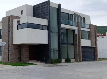 Casa de 4 habitaciones, San Agustín Tlaxiaca · Casa en Venta, Fracc Villas de La Concepcion