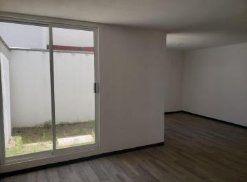 Casa · 3 Recámaras · 2 Estacionamientos · Casa de Dos Niveles en Fraccionamiento El Country, Zumpango, Estado de México