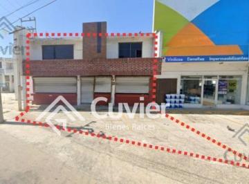 Local comercial · 200m² · 3 Estacionamientos · Local en Unidad Nacional