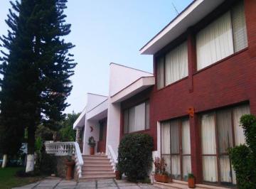 Casa · 674m² · 8 Recámaras · 10 Estacionamientos · Casa - Fraccionamiento Lomas de Atzingo