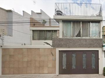 Casa de 3 habitaciones, Coyoacán · Hermosa Casa en Campestre Churubusco, Coyoacán Cdmx.