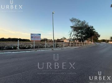 Terreno / Lote · 33031m² · Se Vende o Renta Terreno en Av Prol. Benito Juárez, Presidentes de México, Campeche