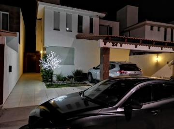 Casa de 4 habitaciones, Jesús María · Casa en Residencial Tres Aroyos