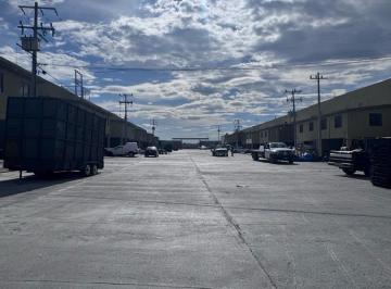 Bodega comercial · 450m² · 2 Estacionamientos · Bodega Industrial en Renta en Monterrey con Anden
