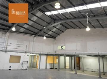 Bodega comercial · 645m² · 4 Estacionamientos · Bodega en Renta Monterrey Av Revolucion