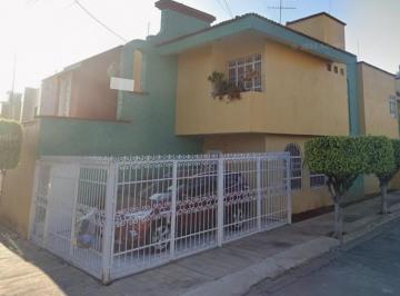 Casa de 3 habitaciones, Zamora · Hermosa Casa a 10 Minutos del Centro de Zamora, con Todos Los Servicios Cerca