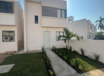 Casa · 85m² · 2 Recámaras · 2 Estacionamientos · Casa en Fraccionamiento Jardines de Champayan