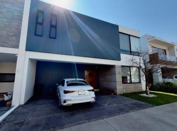 711f418158e6345dc556682db2d10f5f4a11b6e672b1c51a58264bd592595aea · Casa en Venta en La Toscana Zapopan (Recorrido Virtual)
