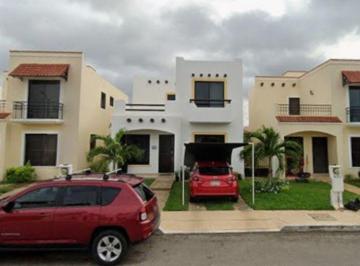 Casa de 3 habitaciones, Mérida · Preciosa Casa en Merida con Amplio Patio Mérida Yuc.