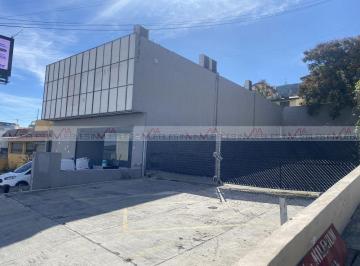 Local comercial · 442m² · 12 Estacionamientos · Local Comercial en Renta en Las Cumbres