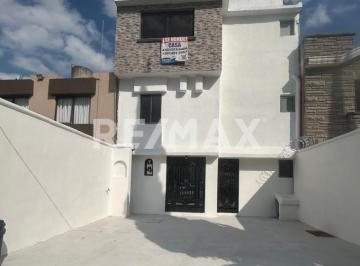 Casa · 278m² · 6 Recámaras · 4 Estacionamientos · Casa en Venta Jardines del Alba Hortencias - (4)