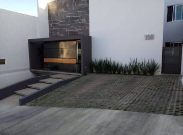 Casa · 236m² · 3 Recámaras · 3 Estacionamientos · Residencia Porta Toscana - (4)