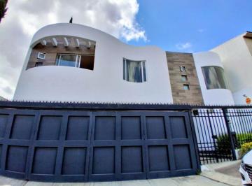Casa de 3 habitaciones, San Luis Potosí · Casa en Venta en Lomas del Tec $9.3 Mdp