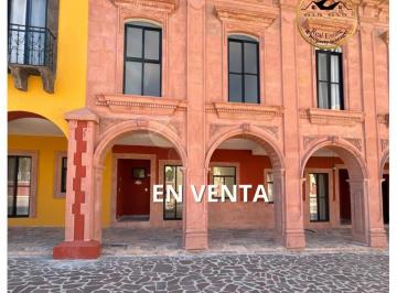 Casa · 166m² · 2 Recámaras · 2 Estacionamientos · Ultima Casa con Roof Top en Venta en San Miguel de Allende con de 21 Amenidades de Lujo
