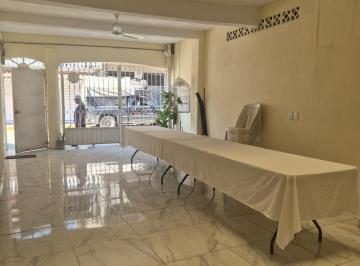 Casa · 500m² · 10 Recámaras · Joya Comercial en Zihuatanejo Centro