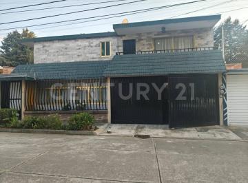 Casa · 373m² · 5 Recámaras · 2 Estacionamientos · Casa en Venta en Santiago Tianquistenco, Tianguistenco, Estado de México