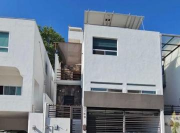Casa de 3 habitaciones, Monterrey · Venta Casa Equipada en Satélite Acueducto