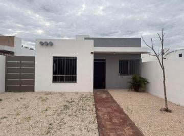 Casa de 2 habitaciones, Mérida · Casa en Renta de 2 Recámaras,1 Baño, Sin Amueblar, en Fraccionamiento Los Héroes