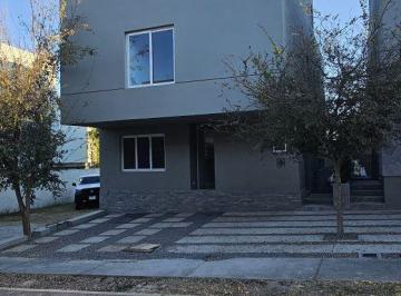 Casa de 3 habitaciones, Zapopan · Bosques Vallarta Casa Para Estrenar