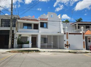 Casa de 4 habitaciones, Mérida · Casa en Venta de 2 Niveles y 4 Habitaciones en Mérida, Yucatán.
