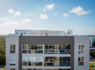 Departamento · 244m² · 4 Recámaras · 2 Estacionamientos · Departamento Penthouse en Residencial Cumbres / Penthouse in Cumbres