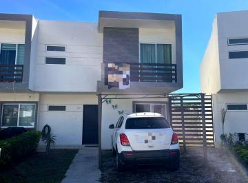 Casa · 3 Recámaras · 2 Estacionamientos · Casa en Hacienda del Seminario