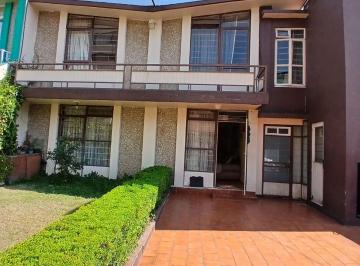 Casa de 3 habitaciones, Naucalpan de Juárez · Casa en Satelite con Buenos Espacios Para Remodelar