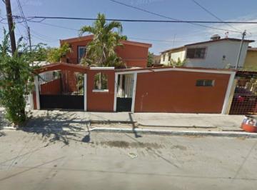 Casa de 3 habitaciones, La Paz · Casa con 232 m² Superficie de Terreno y 3 Recámaras en Venta en Bella Vista